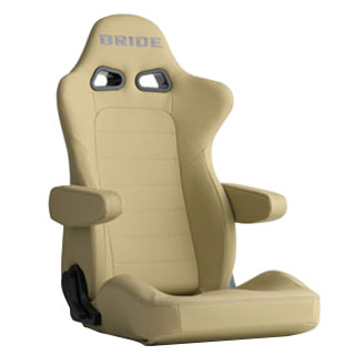 E54PMN (EUROSTERII CRUZ PREMIUM ベージュレザー + アームレスト)